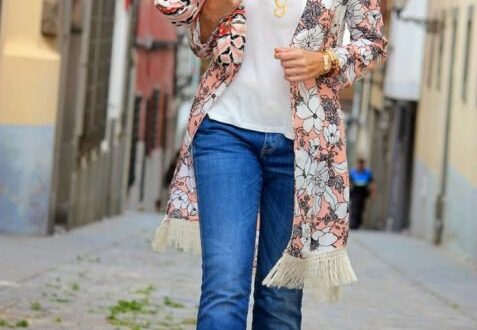 yarkuyu-rastsvetku-uravnoveshivayut-strogiy-belyy-i-denim