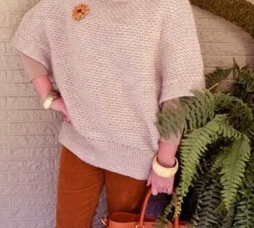 vyazannyy-dzhemper-s-rukavom-3-4