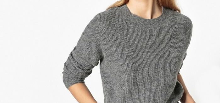 stilisty-sovetuyut-potratitsya-na-horoshiy-kashemirovyy-dzhemper-bazovogo-tsveta-takaya-veschitsa-prosluzhit-mnogo-let