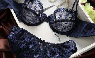 noch-s-lyubimym-muzhchinoy-stanet-nezabyvaemoy-esli-nadet-kruzhevnoe-bele-a-vot-nosit-takoy-komplekt-pod-obtyagivayuschim-platem-ne-stoit