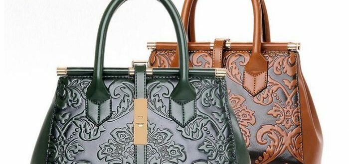 takaya-sumka-napominaet-oblozhku-suvenirnogo-bloknota